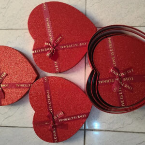 10 in one heart shaped gift box with multiple compartments, ideal for Valentine’s Day, anniversaries, birthdays, and romantic gift packaging.