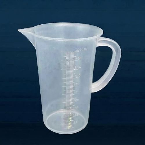 1000ml/500ml Measuring Cups for accurate liquid measurement, cooking, baking, food preparation, and catering.